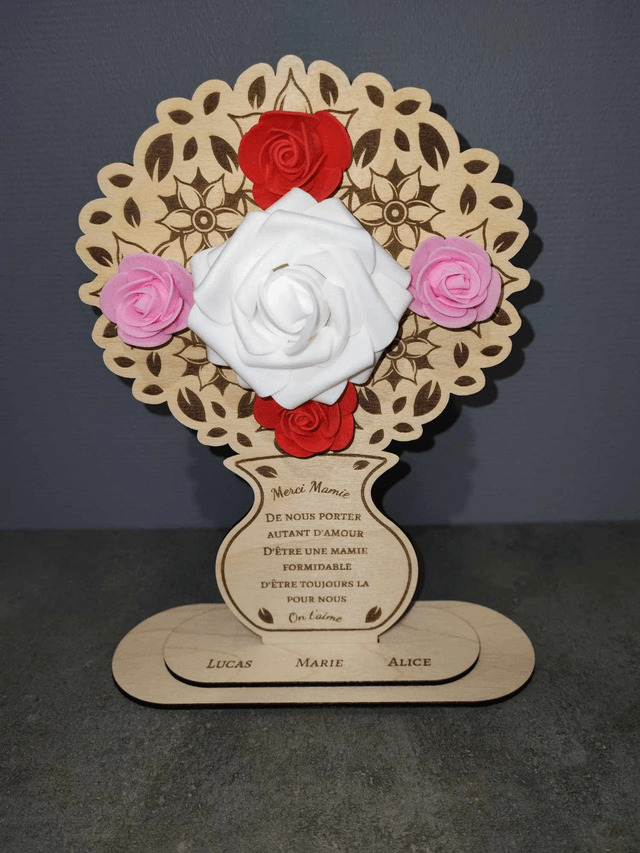 Bouquet avec roses + support (Mamie)
