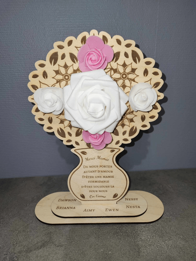 Bouquet avec roses + support (Mamie)