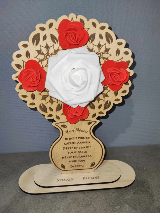 Bouquet avec roses + support (Mamie)