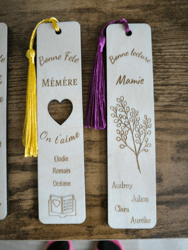 Marque-page " Mamie , Mémère , Mamy, Autre.. "